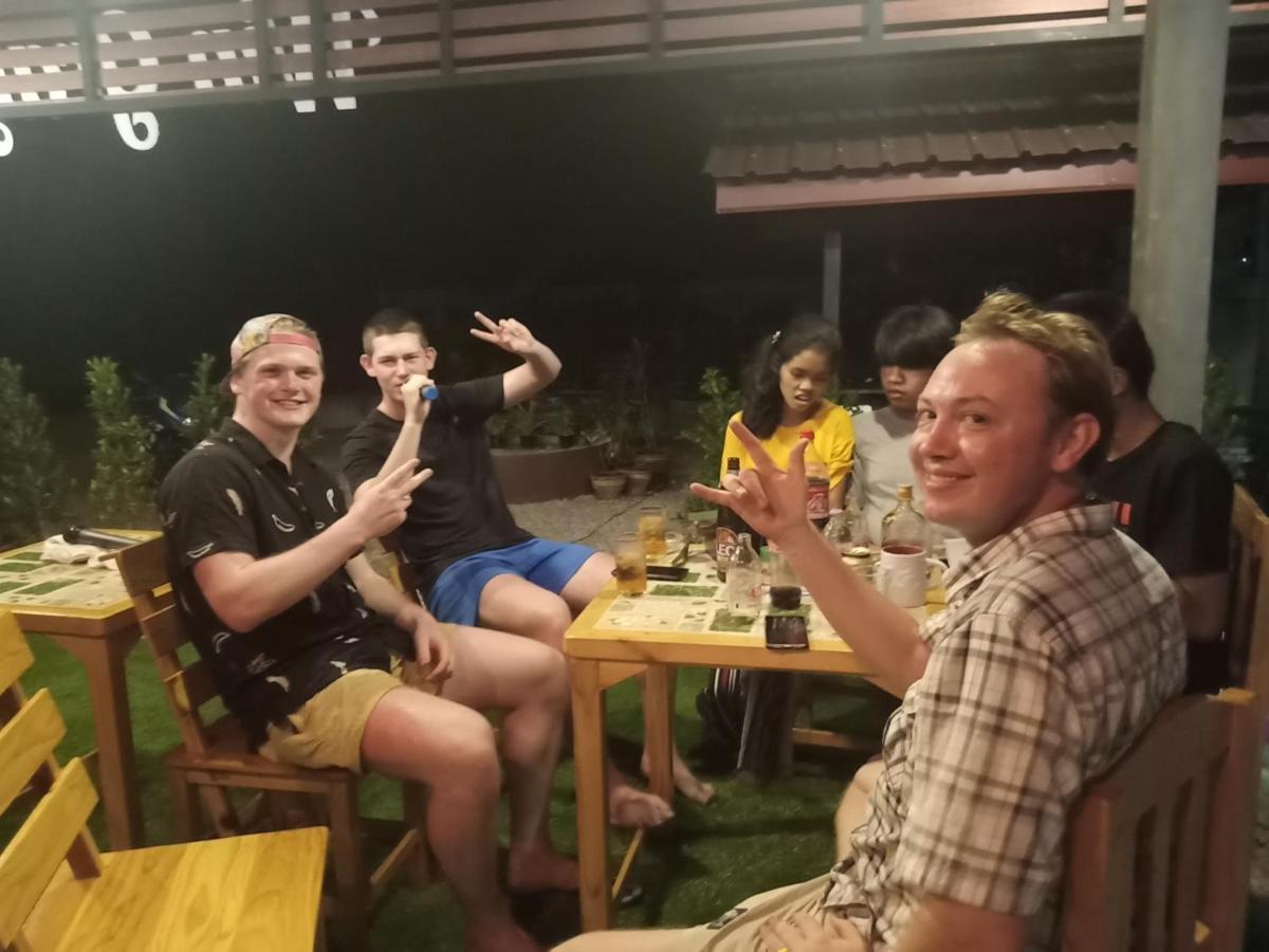 Win Gray Homestay Resort Pathiu Extérieur photo