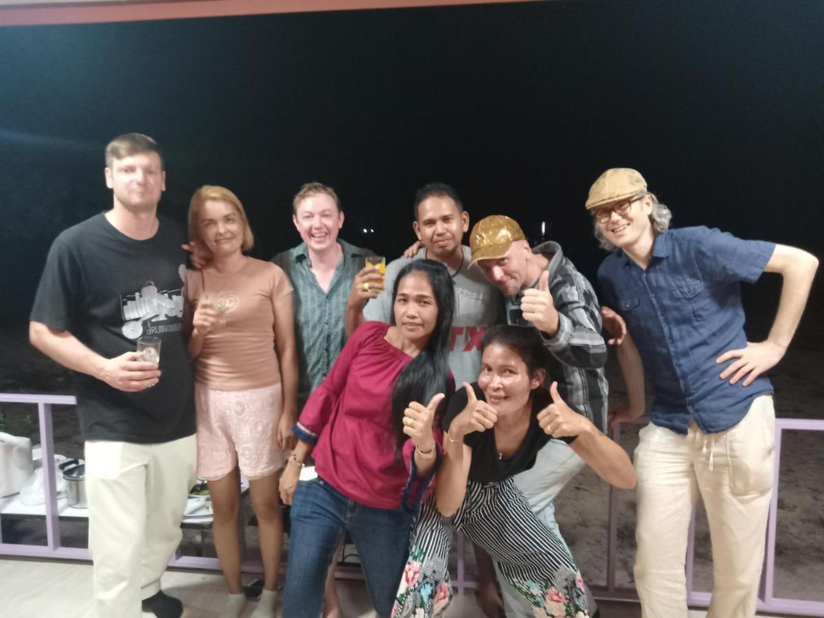 Win Gray Homestay Resort Pathiu Extérieur photo