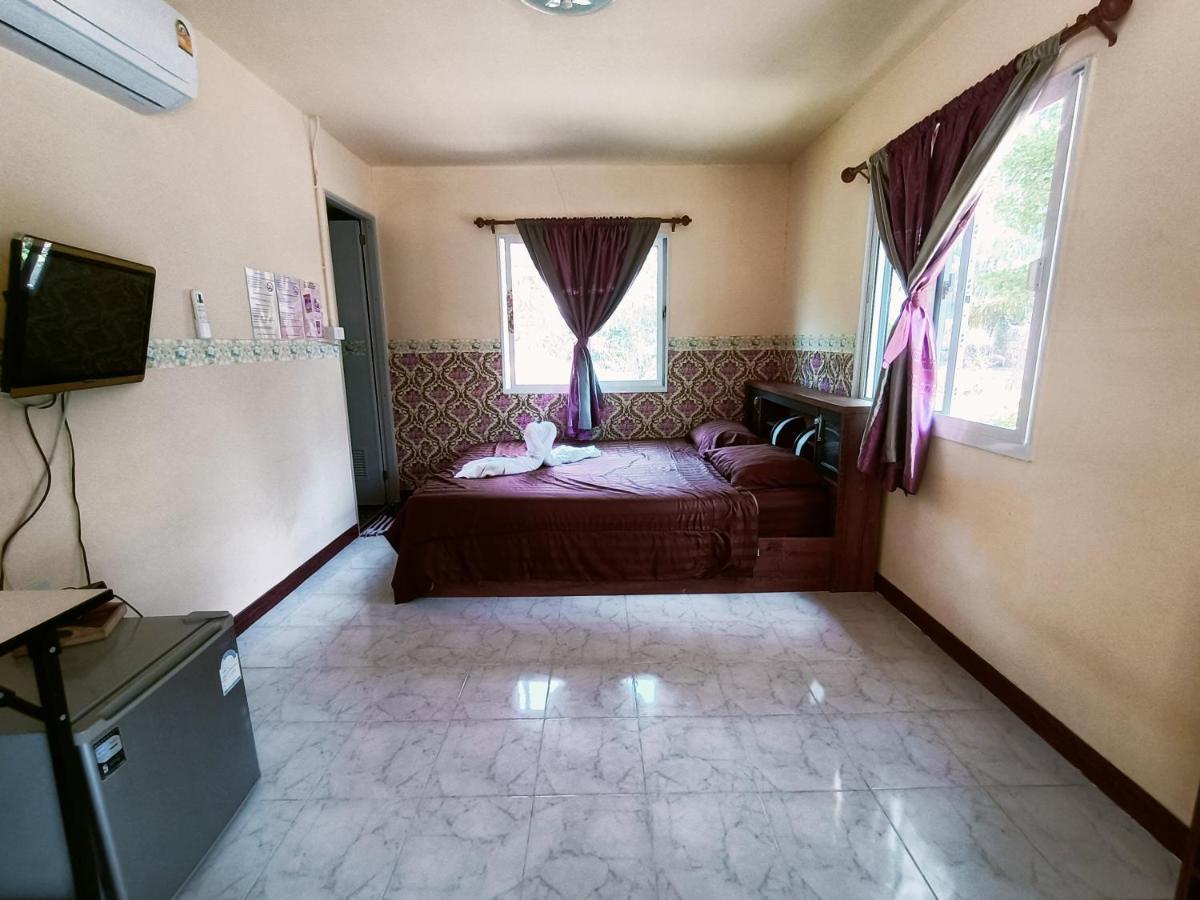 Win Gray Homestay Resort Pathiu Extérieur photo